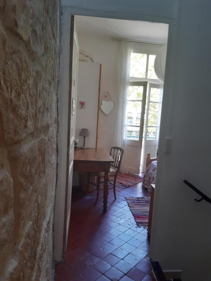 MAISON DE CHARME AVEC COUR, proche rue des Teinturiers Avignon Extérieur photo