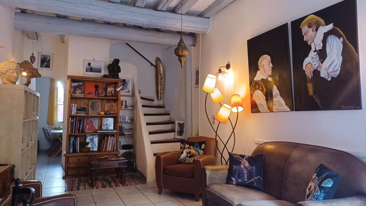 MAISON DE CHARME AVEC COUR, proche rue des Teinturiers Avignon Extérieur photo