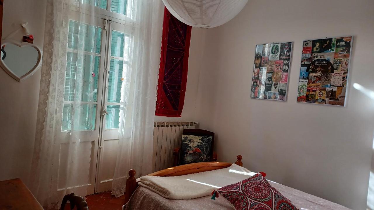 MAISON DE CHARME AVEC COUR, proche rue des Teinturiers Avignon Extérieur photo
