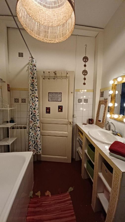 MAISON DE CHARME AVEC COUR, proche rue des Teinturiers Avignon Extérieur photo